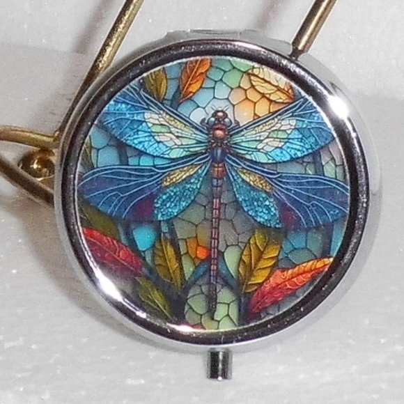 Pill Box/Case - Picture 2 of 4